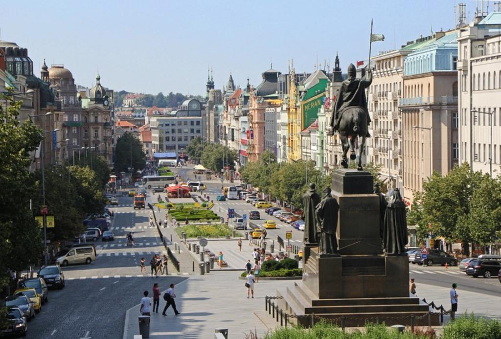 Aparthotel Wenceslas Прага Экстерьер фото