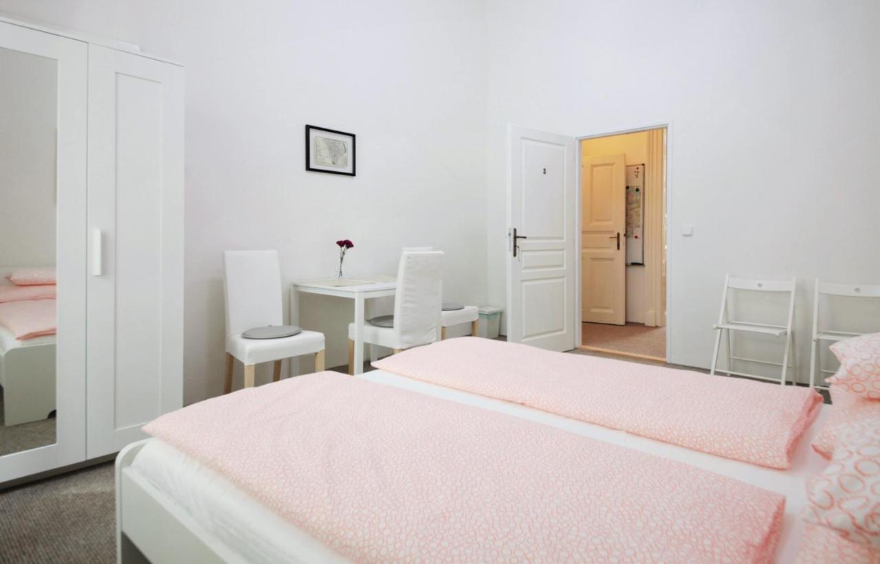 Aparthotel Wenceslas Прага Экстерьер фото